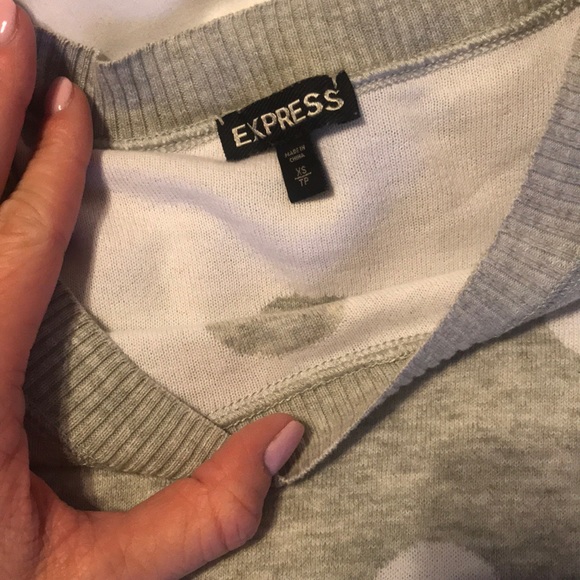 Polka dot grey and white sweater. Never been worn - Picture 2 of 2